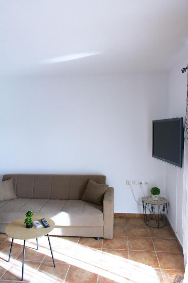 Marys House Apartment Porto Heli Exterior photo